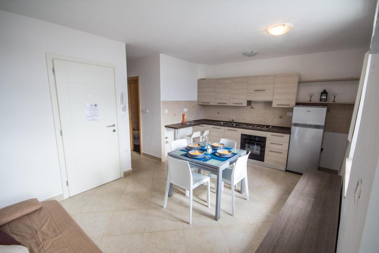 Apartments Umag Center, Seafront With Terrace In Umago Esterno foto
